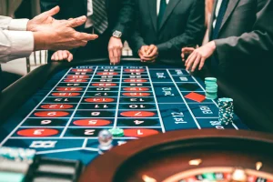 Noche de casino en Barcelona: mesa de juego corporativa